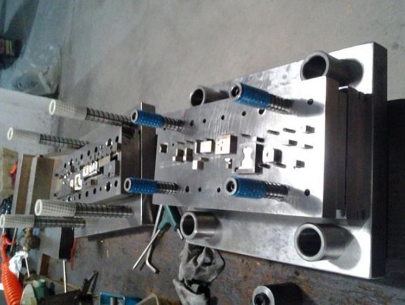 平山模具制造-12